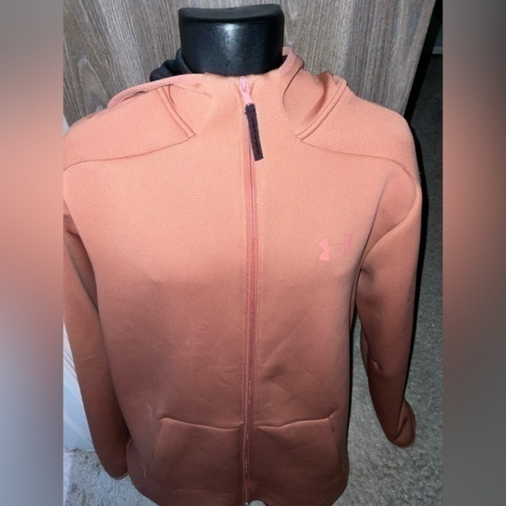 Men’s used size XL UA Under Armour full zip hoodie jacket beige
